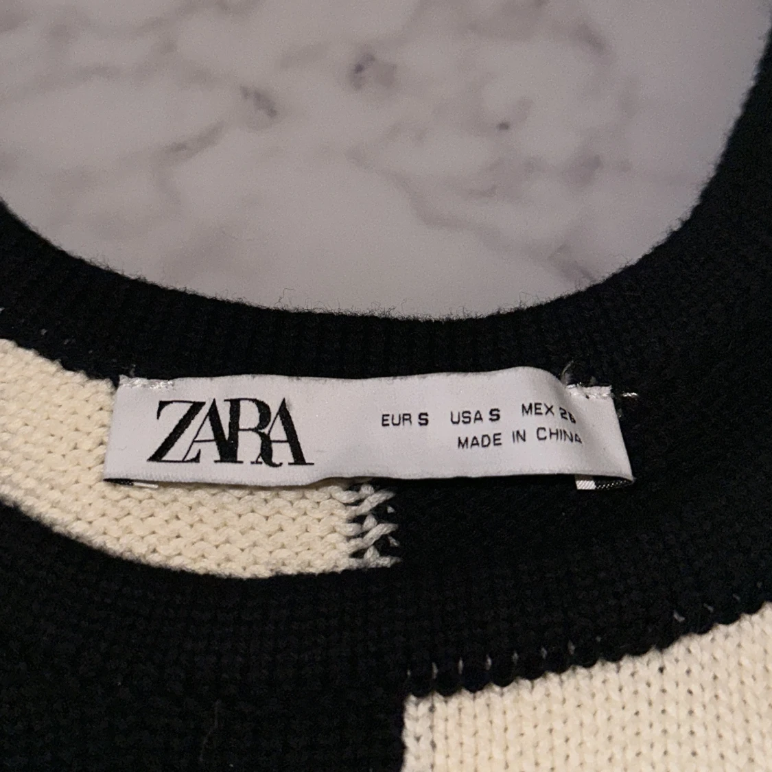 Slipover/ stickad väst - 91