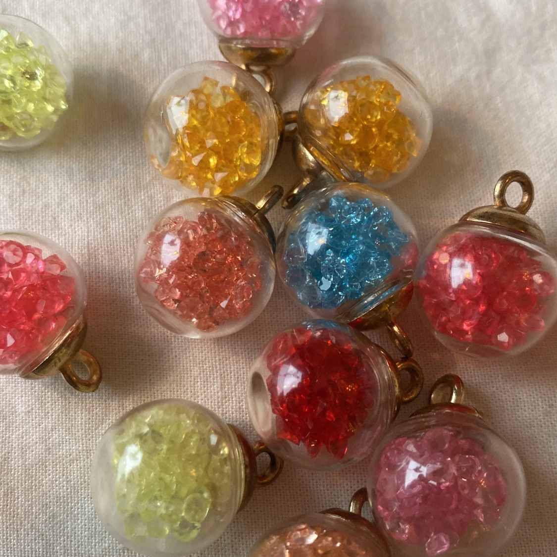 Stora genomskinliga pärlor - 90