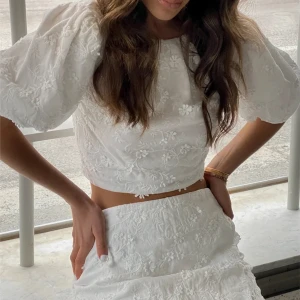 NA-KD x chloe schuterman - Jättesöt topp ifrån Chloe x NA-KD kollektion i stl 36 går att använda på 2 sätt ⭐️