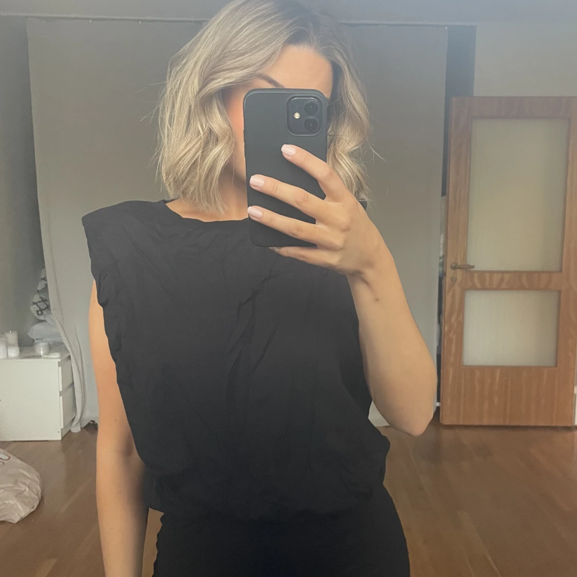 Topp med axelvaddar - 90