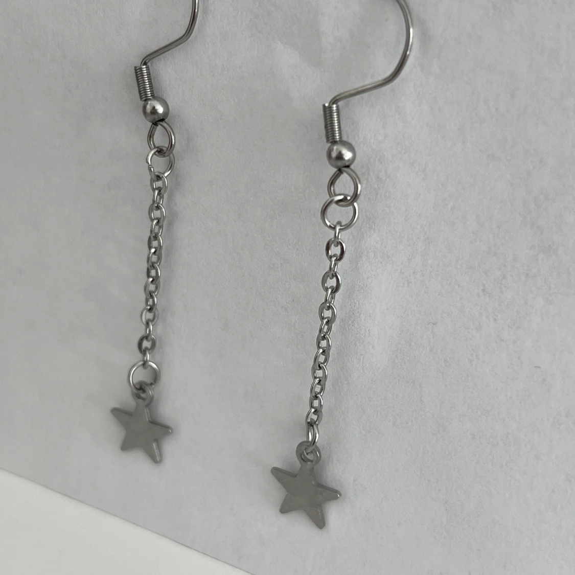 Superfina hängande stjärnörhängen - 90