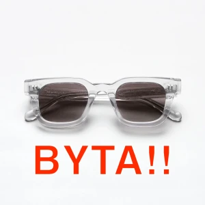 Chimi Byte - Har ett par ganska nya Chimi 04 Grey, perfekt skick.  Byter gärna mot någon annan färg helst helsvarta 04/02 