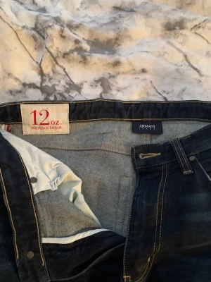 Armani Jeans - Köpta för 2000 några år sedan väldigt snålt använda pga Storlek