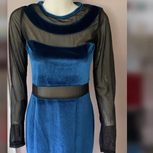 Klänning  - Dm för mer detaljer 