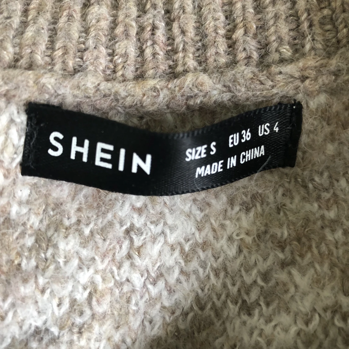 Stickad tröja från Shein - 91