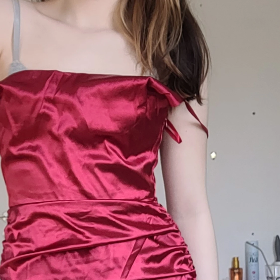 đEn Snygg Röd KlĂ€nningâ€ïž