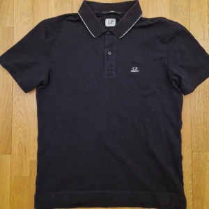 CP Company pikétröja - En snygg CP Company pikétröja säljes. Den är äkta. Dm för frågor