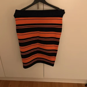 Kjol  - Kjol från Lindex i storlek S. Aldrig använd