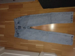 Levis 501 - Levis 501 i ok skick. Storlek w 26 L30. Pris 150 kr