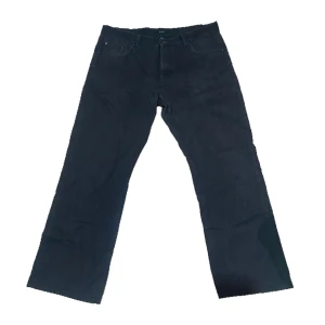 Baggy Gant Jeans - Gråa baggy jeans från GANT. De är uppsydda så be om mått ifall du är osäker!