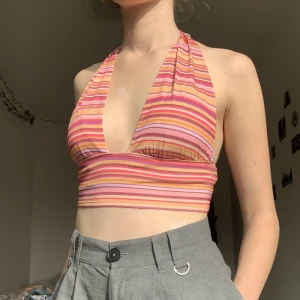 Halterneck - Randig halterneck topp i storlek XS