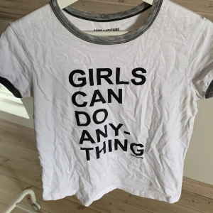 T-shirt - Kommer inte till användning, köpare står för frakten, använd gärna köp nu😁😁