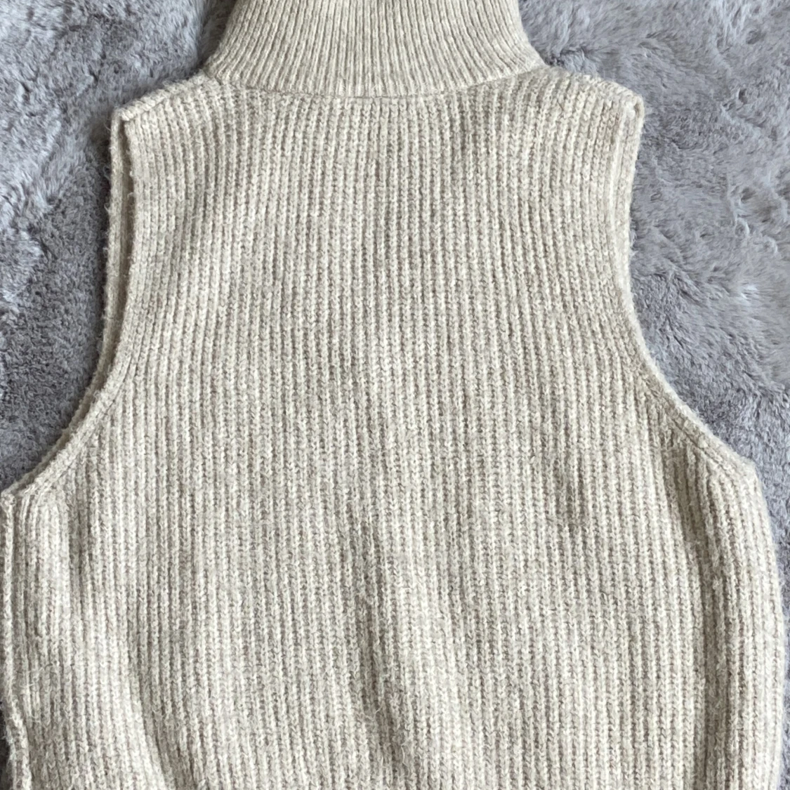 Stickad väst😍 - 90