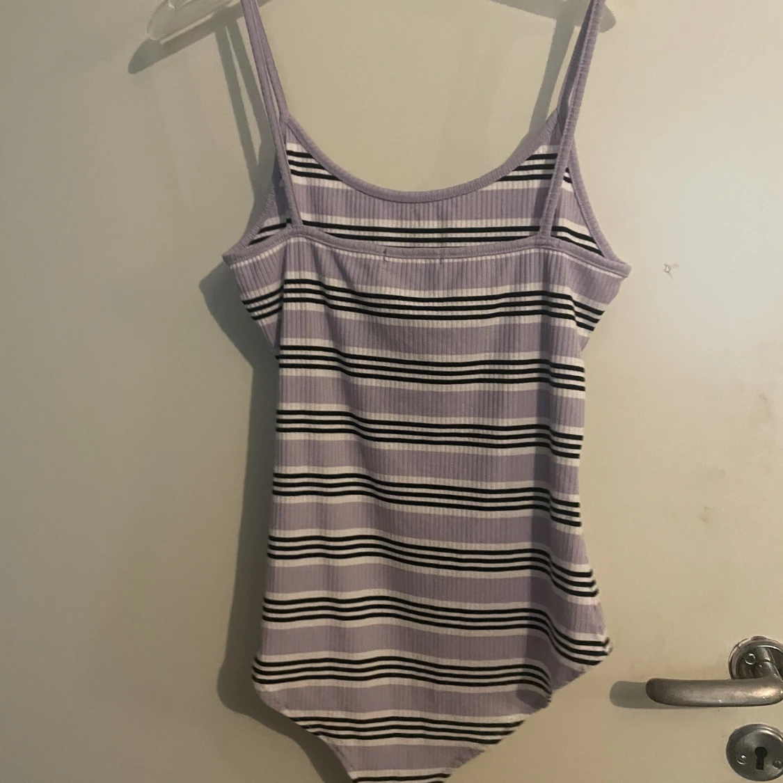 Lila randig body - 90