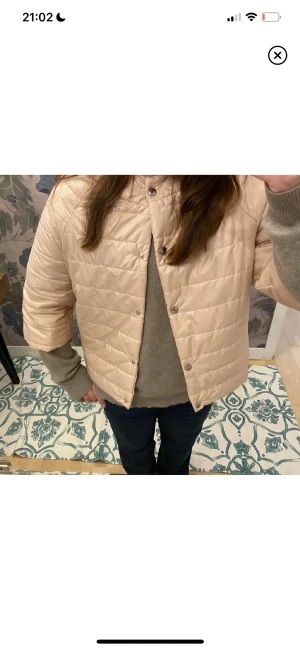 Trekvartsärm  - Mer rosa i verkligheten 