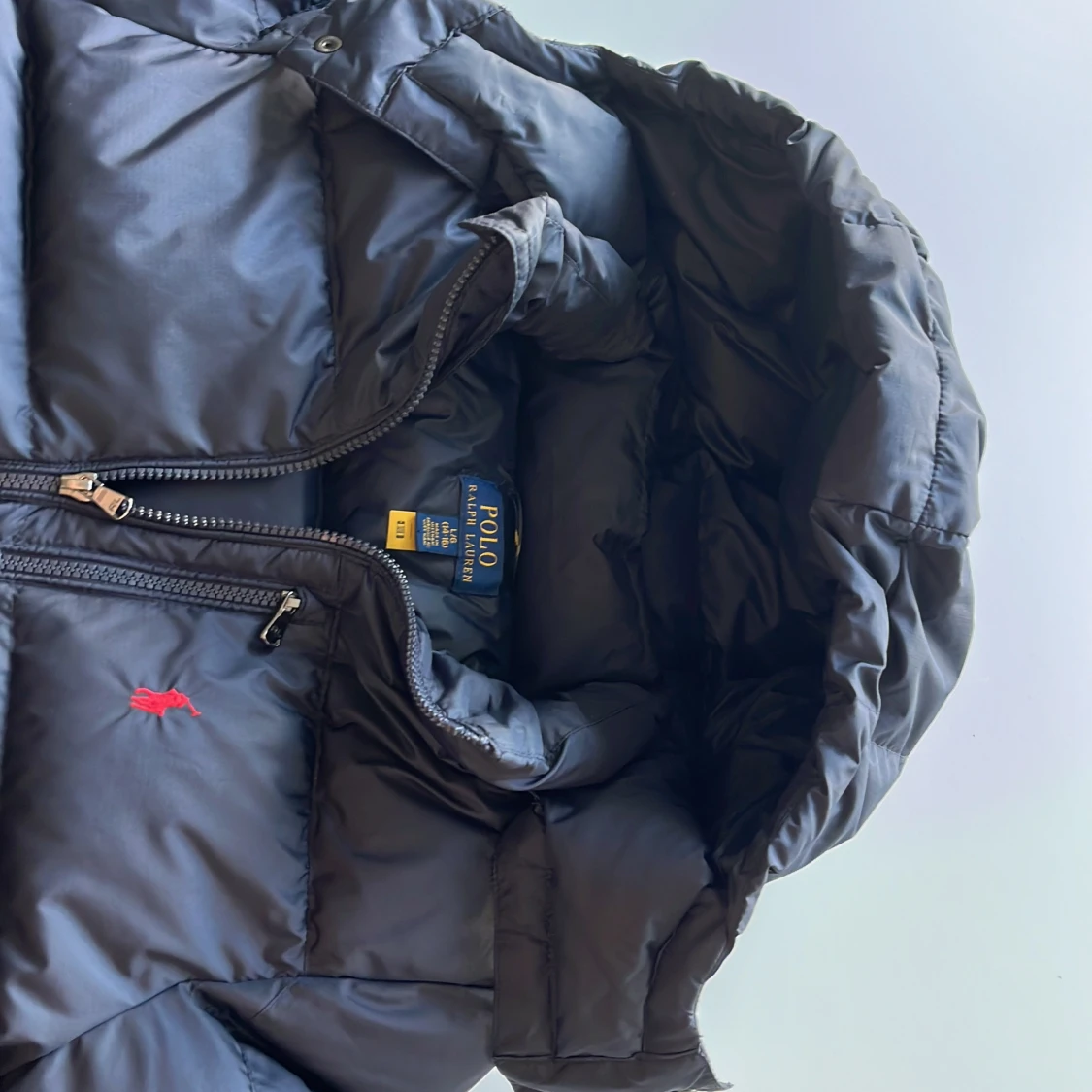 En POLO RALPH LAUREN jacka som är otroligt bra skicka jätte värt pengarna  - 91