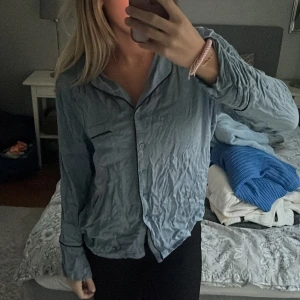 Pyjamasskjorta - Fin pyjamasskjorta från Cubus i stl S! (Skrynklig)💗
