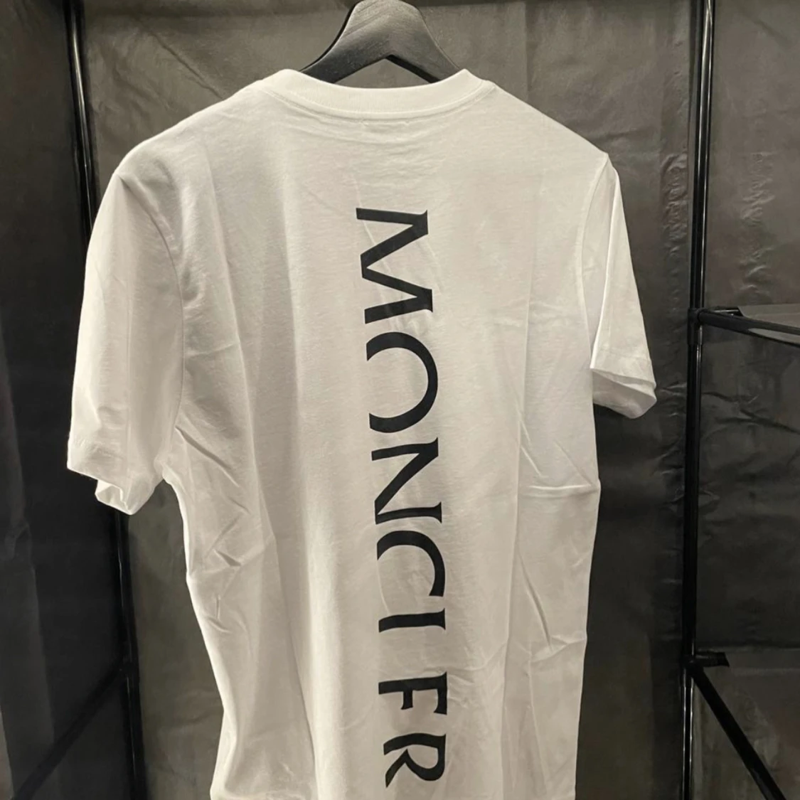 Moncler T-shirt  - 90