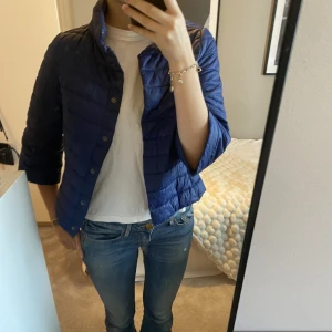 Trekvartsärmsjacka - Säljer nu min fina trekvartsärmsjacka, Inge defekter eller så 