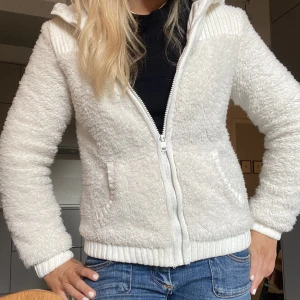 Teddy jacka - Säljer denna super söta teddy jacka 🎀🎀