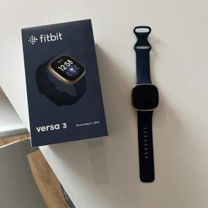 Fitbit versa modell 3