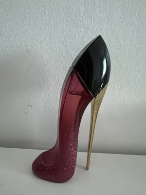 Very good girl parfym från CH - 30ml