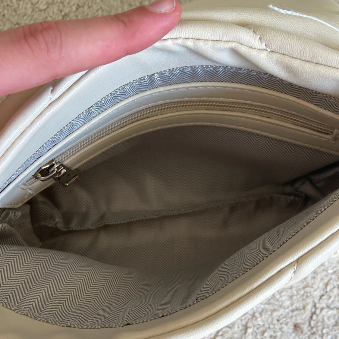 Beige handväska  - 90