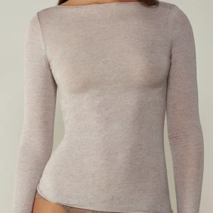 Intimissimi tröja - Säljer nu min tröja från Intimissimi till ett billigt pris. Den är i nyskick och har aldrig använt den.