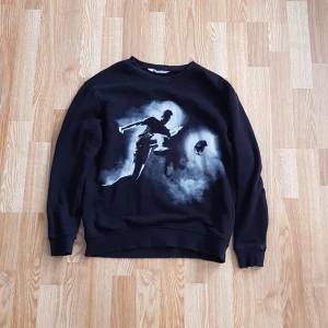Sweatshirt - Fotbolls sweatshirt perfect till dom som älskar footboll