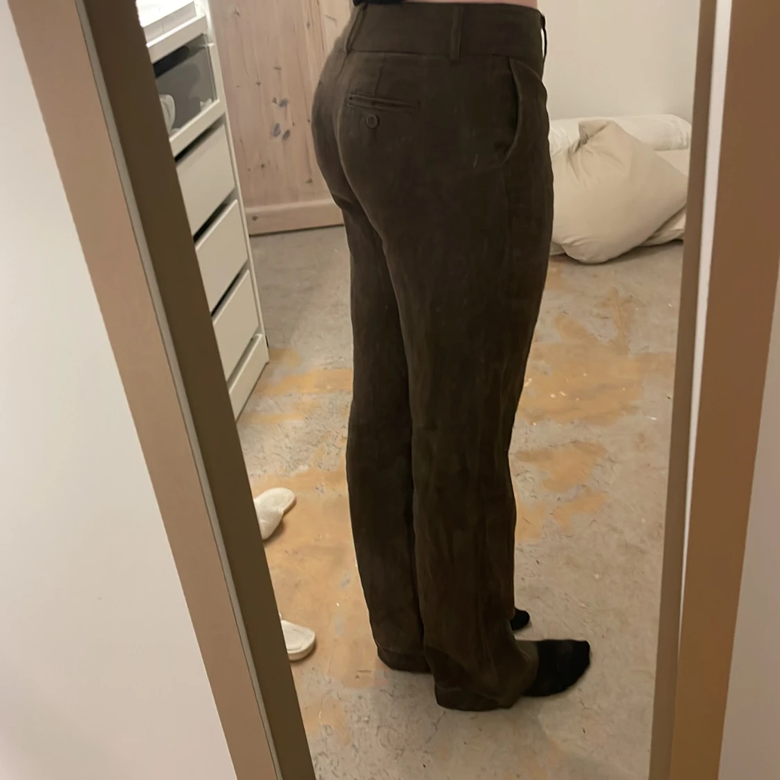 Bruna lågmidjade linnebyxor