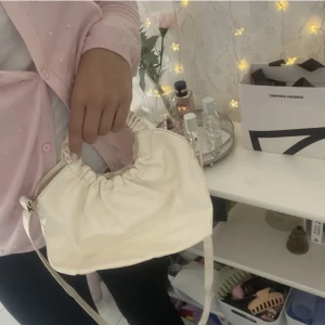 Söt väska🤍 - Söt väska🤍Skriv för fler bilder💗