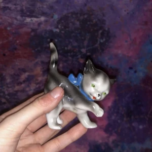 Porslin katt - Äldre