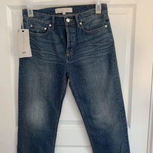 Marc Jacobs jeans. Strl 26 - Helt nya jeans från Marc Jacobs. Storlek 26.