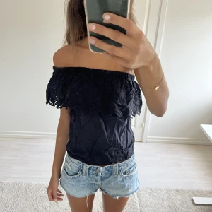 Volang topp - Jätte söt volang topp, köpt för några år sen så finns inte att köpa längre 💕🎀