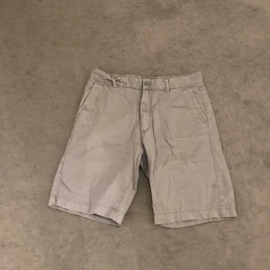 najs shorts - bra att skejta i