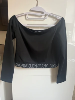 Calvin Klein tröja - Ny tröja från Calvin Klein, slt L