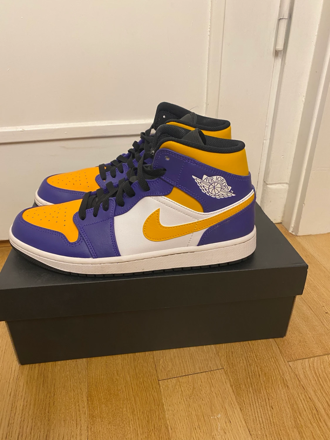 Air Jordan 1 mid  - 90