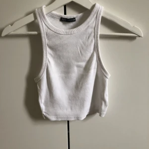 Linne/Top - Vit topp från zara