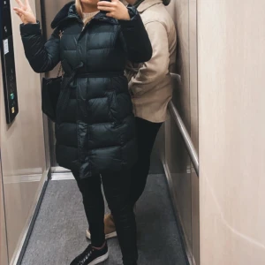 HUGO BOSS dunjacka - Köpt för 6500kr Storlek 38