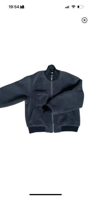 Teddyjacka  - Teddy jacka från weekday herr, i fint skick, storlek M. 