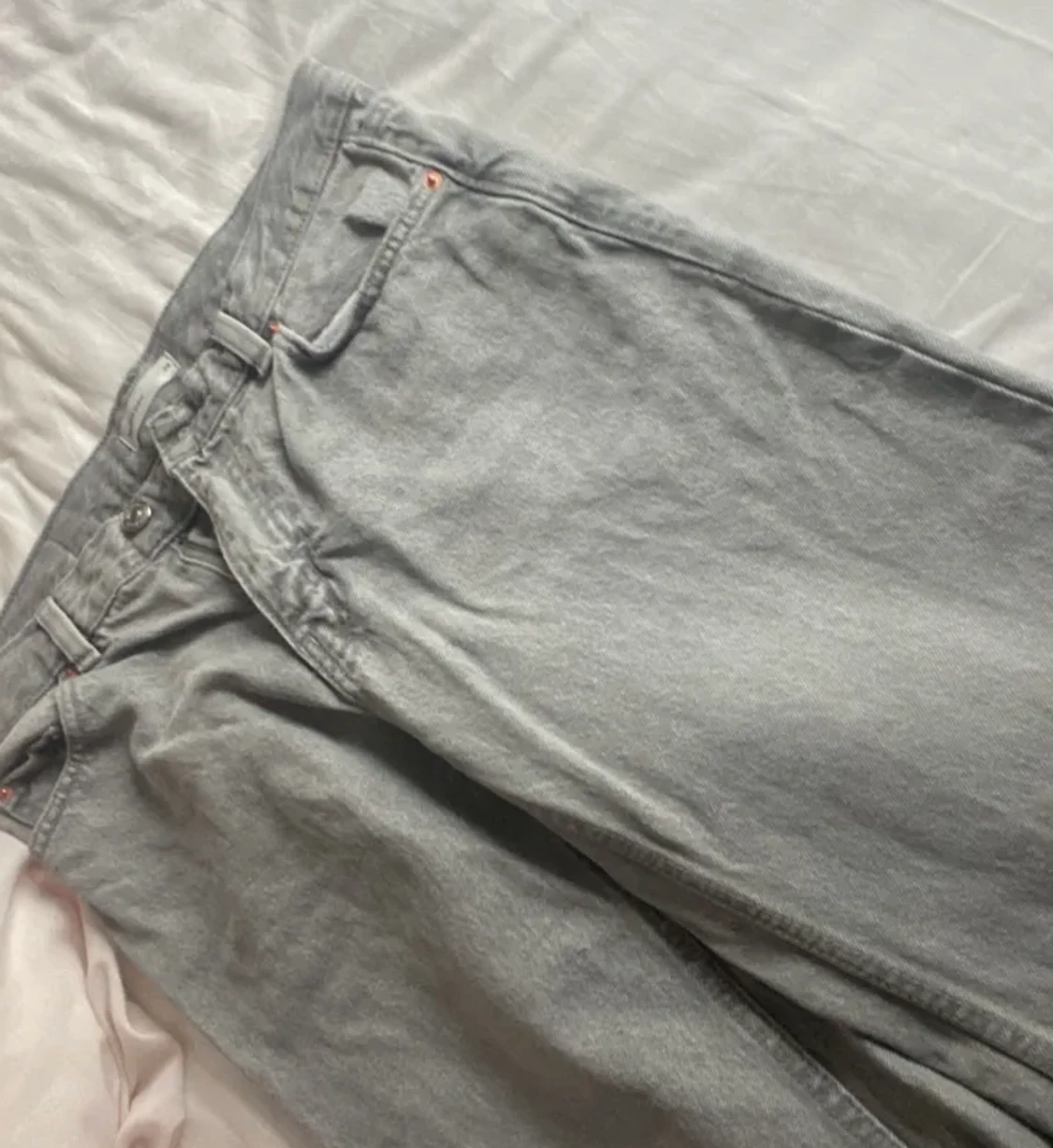 Gina jeans 🤍 gråa  - 90