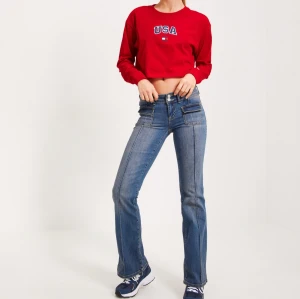 Croppad långärmad topp - Tommy Jeans