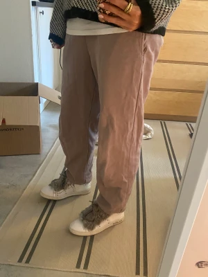 Brun Beiga Brandy Sweatpants - super snygga brandy sweatpants i en unik färg