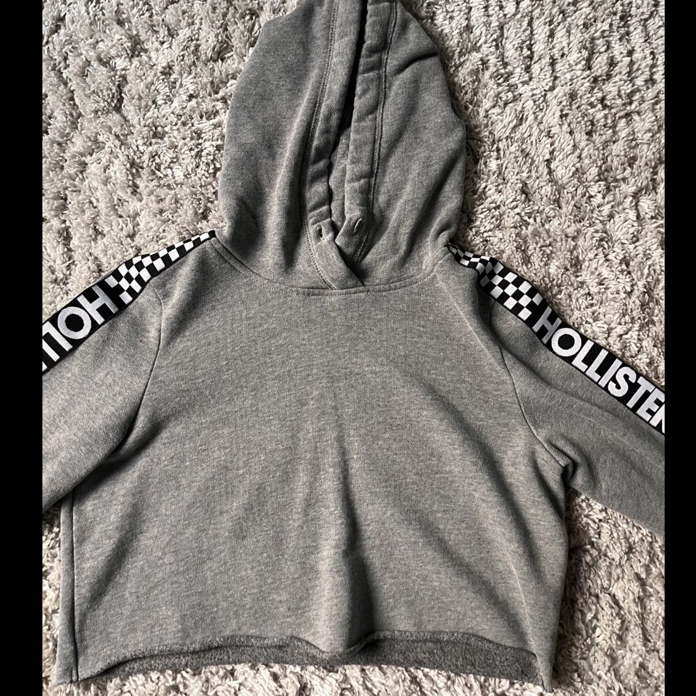 Gr Crop top hoodie Hollister Plick Second Hand