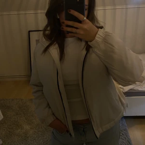 Jacka - Skitsnygg jacka från carlings Str S 180+frakt