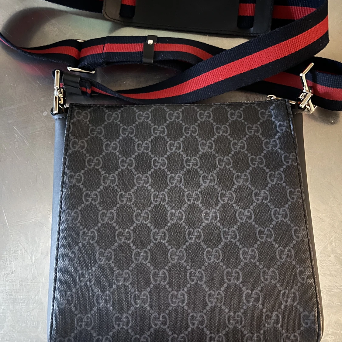 Gucci messengerbag  - 90