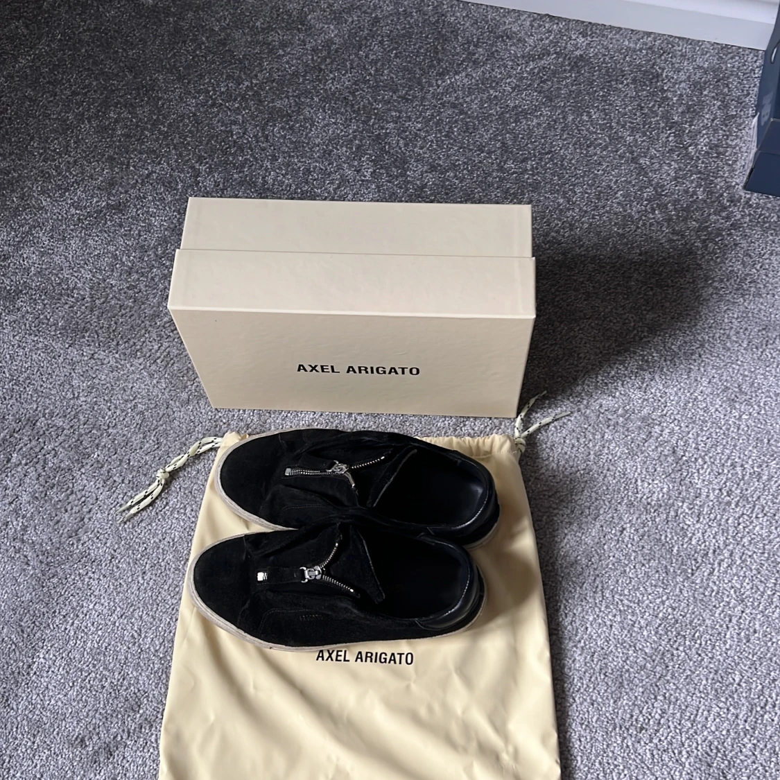 Axel arigato skor