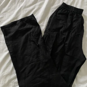 Bella Linnebyxor - Snygga linnebyxor från Lindex! Storlek 36. Skriv för mer info/bilder💙