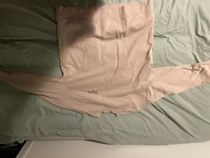 Sweatshirt  - Fin tröja från Newyorker, fint skick.