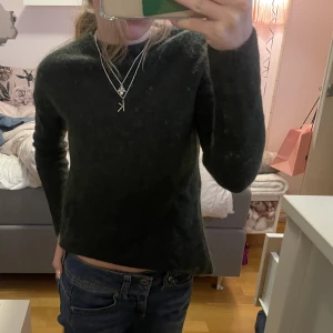 mohair stickad tröja - supersöt mörkgrön stickad i mohair jättefin till hösten 🫶🏼